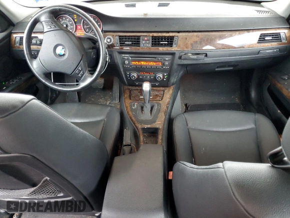 2009 BMW 3 Series 328i xDrive z VIN WBAPK73519A453752, wystawiony jako Copart lot #59402915 z przebiegiem 113 227 mil mil oraz Czysty tytuł • Clean title. Historia ofert i sprzedaży dostępna na DreamBid. Obrazek 8.