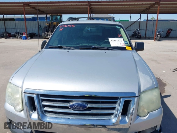 2010 Ford Explorer Sport Trac XLT z VIN 1FMEU3BE2AUA00236, wystawiony jako IAAI lot #41981531 z przebiegiem 101 993 mil mil oraz . Historia ofert i sprzedaży dostępna na DreamBid. Obrazek 6.