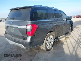 2019 Ford Expedition Platinum with VIN 1FMJU1LT9KEA48876, listed as a IAAI auction lot 41622102 with 133,087 mi miles. Bid and sale history available at carsss.com. Image 4.