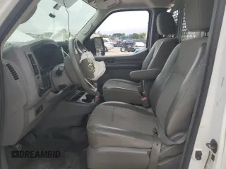 2019 Nissan NV Cargo S z VIN 1N6BF0KM6KN801803, wystawiony jako Copart lot #88928045 z przebiegiem 128 547 mil mil oraz Nie do naprawy • Non repairable. Historia ofert i sprzedaży dostępna na DreamBid. Obrazek 7.