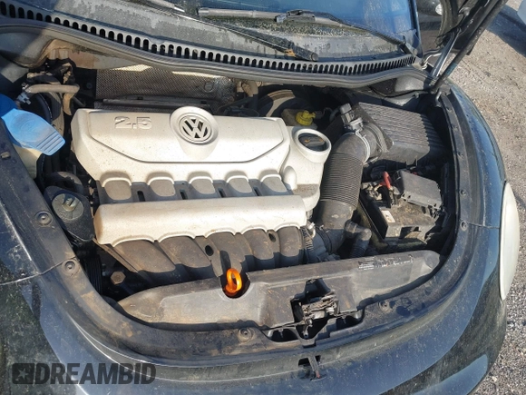 2009 Volkswagen Beetle S with VIN 3VWPW31C79M517049, listed as a IAAI auction lot 41944475 with 100,204 mi miles and . Bid and sale history available at DreamBid. Image 10.