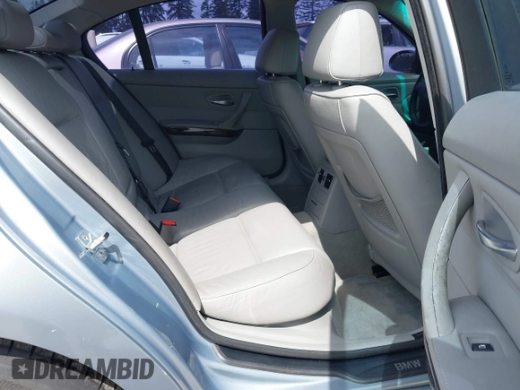 2008 BMW 3 Series 328i with VIN WBAVC53518F008938, listed as a IAAI auction lot 42150683 with 129,989 mi miles. Bid and sale history available at carsss.com. Image 8.