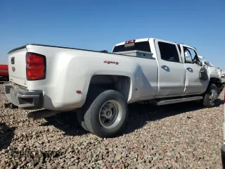 2015 Chevrolet Silverado 3500HD LTZ with VIN 1GC4K0E81FF138260, listed as a Copart auction lot 79938764 with 142,939 mi miles and Salvage Title. Bid and sale history available at carsss.com. Image 4.