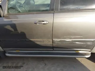 2004 Toyota Sequoia SR5 with VIN 5TDZT34A84S217320, listed as a IAAI auction lot 41472557 with 299,000 mi miles. Bid and sale history available at carsss.com. Image 6.