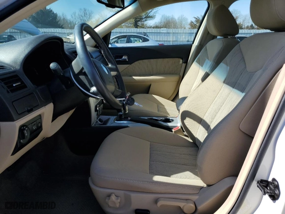 2010 Mercury Milan with VIN 3MEHM0HA4AR665746, listed as a Copart auction lot 47344825 with 10,404 mi miles and Salvage Title. Bid and sale history available at carsss.com. Image 7.