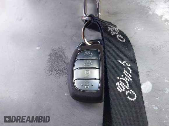 2021 Hyundai Tucson Value z VIN KM8J33A47MU396727, wystawiony jako IAAI lot #42033273 z przebiegiem 72 978 mil mil oraz . Historia ofert i sprzedaży dostępna na DreamBid. Obrazek 11.
