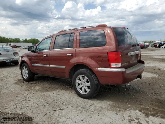 2007 Chrysler Aspen Limited with VIN 1A8HX58217F571370, listed as a Copart auction lot 54401125 with 211,701 mi miles and Clean Title. Bid and sale history available at carsss.com. Image 2.