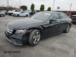 2019 Mercedes-Benz E 300 с VIN WDDZF4JB1KA612093, выставлен на аукционе Copart как лот 62323415 с пробегом 75 637 миль миль и Списание • Salvage title. История ставок и продаж доступна на DreamBid. Изображение 1.