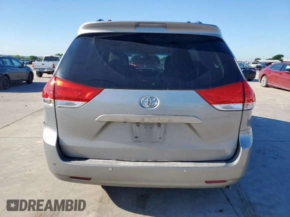2013 Toyota Sienna XLE AAS с VIN 5TDYK3DC2DS327442, выставлен на аукционе Copart как лот 56754465 с пробегом 203 691 миль миль и Чистый • Clean title. История ставок и продаж доступна на DreamBid. Изображение 6.