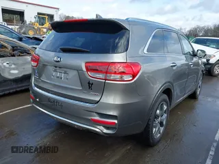 2016 Kia Sorento SXL with VIN 5XYPK4A19GG089000, listed as a IAAI auction lot 41726853 with 73,809 mi miles. Bid and sale history available at carsss.com. Image 4.