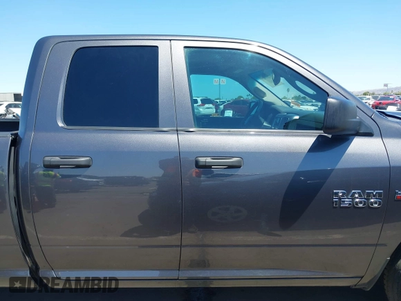 2016 Ram 1500 Express z VIN 1C6RR6FT4GS292808, wystawiony jako IAAI lot #42237529 z przebiegiem 109 581 mil mil oraz . Historia ofert i sprzedaży dostępna na DreamBid. Obrazek 13.