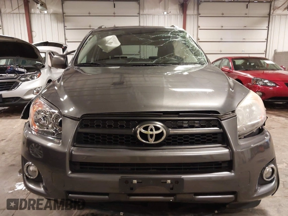 2011 Toyota RAV4 Sport z VIN 2T3RF4DV9BW093683, wystawiony jako IAAI lot #42548342 z przebiegiem 122 023 mil mil oraz . Historia ofert i sprzedaży dostępna na DreamBid. Obrazek 12.