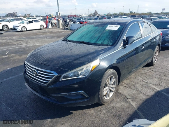2015 Hyundai Sonata 2.4L SE with VIN 5NPE24AF9FH231906, listed as a IAAI auction lot 41403939 with 1 mi miles. Bid and sale history available at carsss.com. Image 2.