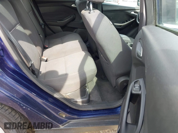 2012 Ford Focus SEL with VIN 1FAHP3H20CL135266, listed as a IAAI auction lot 42169559 with 196,104 mi miles. Bid and sale history available at carsss.com. Image 8.