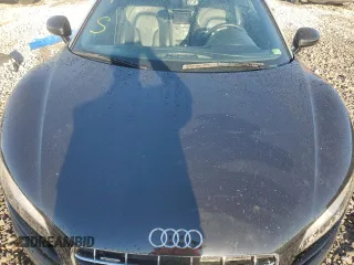 2011 Audi R8 z VIN WUAVNAFG5BN000537, wystawiony jako Copart lot #79313334 z przebiegiem Nie podano mil oraz Szkody całkowita. Historia ofert i sprzedaży dostępna na DreamBid. Obrazek 11.