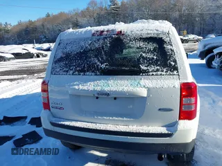 2017 Jeep Patriot High Altitude with VIN 1C4NJRFB5HD168818, listed as a IAAI auction lot 41374327 with 103,227 mi miles. Bid and sale history available at carsss.com. Image 17.