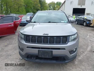 2019 Jeep Compass Latitude with VIN 3C4NJDBB5KT782858, listed as a IAAI auction lot 42263404 with 64,315 mi miles and . Bid and sale history available at DreamBid. Image 11.