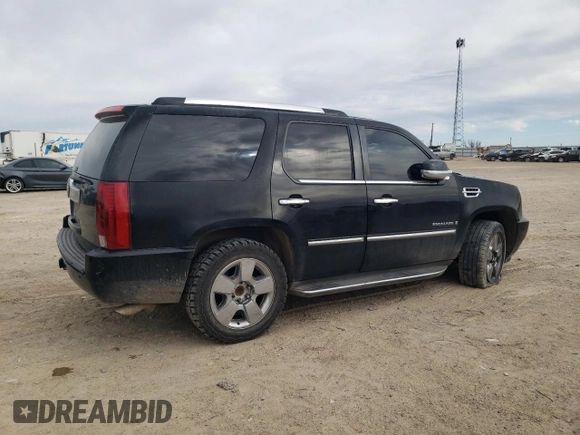 2007 Cadillac Escalade z VIN 1GYEC63857R355604, wystawiony jako Copart lot #47065715 z przebiegiem 199 631 mil mil oraz Szkoda całkowita • Salvage title. Historia ofert i sprzedaży dostępna na DreamBid. Obrazek 3.