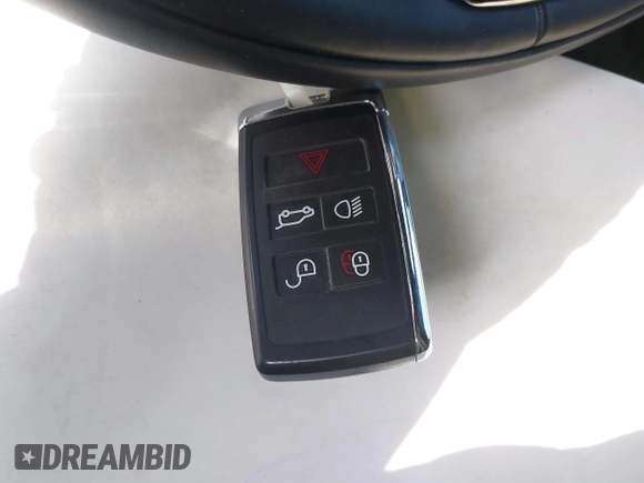2025 Land Rover Range Rover Velar S с VIN SALYJ2EX5SA392822, выставлен на аукционе IAAI как лот 42259634 с пробегом 4 289 миль миль и . История ставок и продаж доступна на DreamBid. Изображение 11.