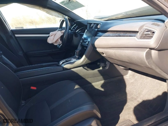 2019 Honda Civic Sedan Sport with VIN 2HGFC2F88KH556681, listed as a IAAI auction lot 41585019 with 92,349 mi miles. Bid and sale history available at carsss.com. Image 5.