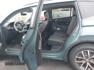 2019 Volkswagen Tiguan SE with VIN 3VV3B7AX3KM113955, listed as a IAAI auction lot 42164890 with 77,806 mi miles and . Bid and sale history available at DreamBid. Image 8.