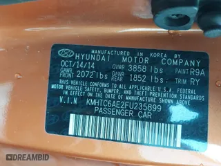 2015 Hyundai Veloster Turbo with VIN KMHTC6AE2FU235899, listed as a IAAI auction lot 41498173 with 113,581 mi miles. Bid and sale history available at carsss.com. Image 9.