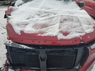2024 GMC Acadia AWD Elevation z VIN 1GKENNKSXRJ185012, wystawiony jako Copart lot #41462965 z przebiegiem 2 102 mil mil oraz Szkoda całkowita • Salvage title. Historia ofert i sprzedaży dostępna na DreamBid. Obrazek 12.