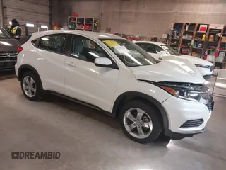 2021 Honda HR-V LX with VIN 3CZRU6H39MM734422, listed as a IAAI auction lot 41830761 with 46,260 mi miles. Bid and sale history available at carsss.com. Image 1.