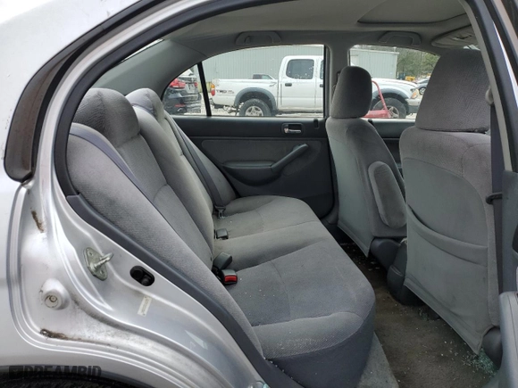 2002 Honda Civic EX with VIN 1HGES25762L013775, listed as a Copart auction lot 44539155 with 324,107 mi miles and Clean Title. Bid and sale history available at carsss.com. Image 10.