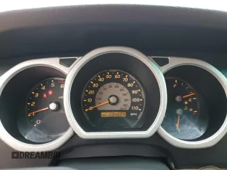 2005 Toyota 4Runner SR5 с VIN JTEBU14RX50073763, выставлен на аукционе Copart как лот 54052635 с пробегом 234 904 миль миль и На запчасти • Non repairable. История ставок и продаж доступна на DreamBid. Изображение 9.