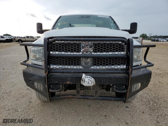 2018 Ram 2500 Tradesman with VIN 3C6UR5HL4JG390088, listed as a Copart auction lot 52176954 with 227,663 mi miles and Clean Title. Bid and sale history available at carsss.com. Image 5.