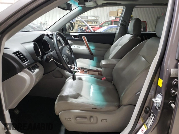 2011 Toyota Highlander Limited with VIN JTEDC3EH6B2001004, listed as a Copart auction lot 48986625 with 249,741 mi miles and Salvage title. Bid and sale history available at DreamBid. Image 7.