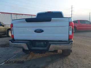 2018 Ford Super Duty F-250 SRW XL with VIN 1FT7W2BT9JEB87422, listed as a IAAI auction lot 41367216 with 162,239 mi miles. Bid and sale history available at carsss.com. Image 16.