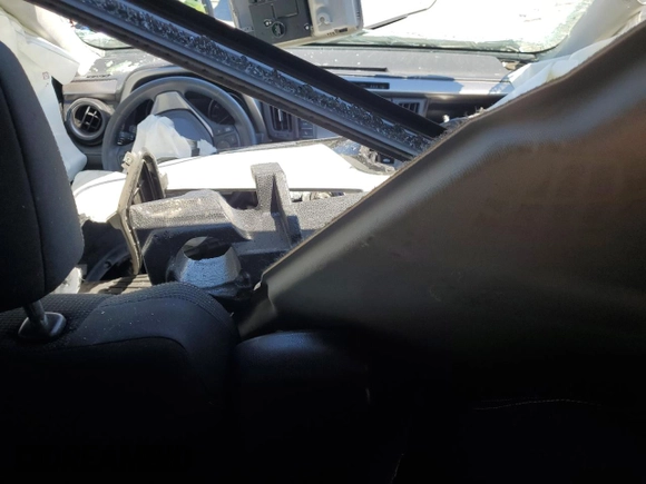 2018 Toyota RAV4 XLE with VIN JTMWFREV2JJ745183, listed as a Copart auction lot 63838185 with Not provided miles and Salvage title. Bid and sale history available at DreamBid. Image 8.