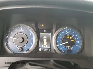 2017 Toyota Sienna XLE z VIN 5TDDZ3DC7HS166182, wystawiony jako Copart lot #61437105 z przebiegiem 101 491 mil mil oraz Szkoda całkowita • Salvage title. Historia ofert i sprzedaży dostępna na DreamBid. Obrazek 9.