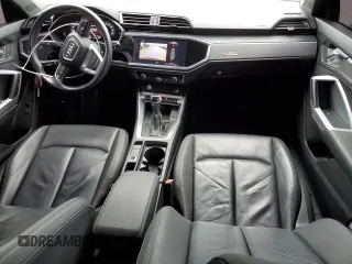 2020 Audi Q3 S line Premium Plus z VIN WA1EECF34L1028676, wystawiony jako Copart lot #65949965 z przebiegiem 80 838 mil mil oraz Czysty tytuł • Clean title. Historia ofert i sprzedaży dostępna na DreamBid. Obrazek 8.