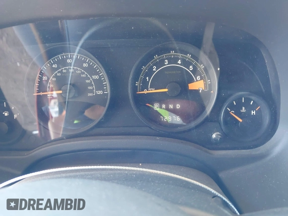 2015 Jeep Compass Sport with VIN 1C4NJCBA8FD413229, listed as a IAAI auction lot 41873161 with 72,976 mi miles. Bid and sale history available at carsss.com. Image 7.