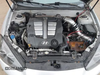 2008 Hyundai Tiburon GT z VIN KMHHN66F18U268929, wystawiony jako IAAI lot #42107550 z przebiegiem 142 547 mil mil oraz . Historia ofert i sprzedaży dostępna na DreamBid. Obrazek 10.