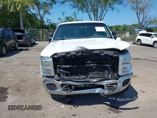 2011 Ford Super Duty F-250 SRW XL with VIN 1FT7W2AT7BED04109, listed as a IAAI auction lot 42057964 with 263,060 mi miles. Bid and sale history available at carsss.com. Image 12.