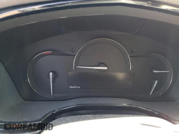 2018 Cadillac XT5 AWD with VIN 1GYKNBRS8JZ203963, listed as a Copart auction lot 57243165 with 18,407 mi miles and Salvage title. Bid and sale history available at DreamBid. Image 9.
