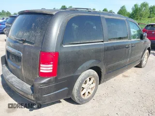 2008 Chrysler Town & Country Touring with VIN 2A8HR54P48R736561, listed as a IAAI auction lot 42562758 with 187,852 mi miles and . Bid and sale history available at DreamBid. Image 4.