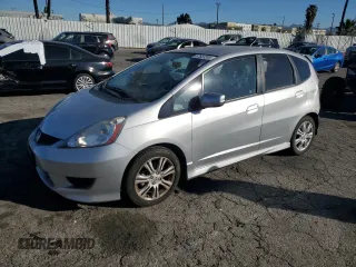 2011 Honda Fit Sport z VIN JHMGE8H62BC013162, wystawiony jako Copart lot #87523205 z przebiegiem 40 029 mil mil oraz Szkoda całkowita • Salvage title. Historia ofert i sprzedaży dostępna na DreamBid. Obrazek 1.