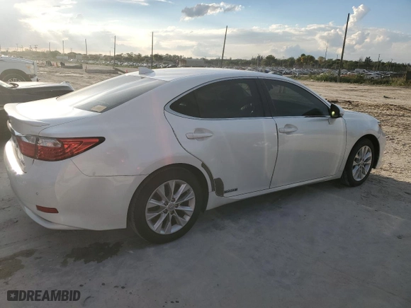 2015 Lexus ES 300h Hybrid with VIN JTHBW1GG1F2078735, listed as a Copart auction lot 48753983 with 185,109 mi miles. Bid and sale history available at carsss.com. Image 3.