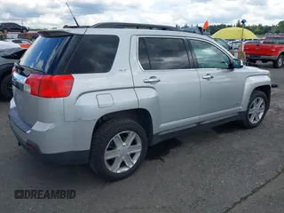 2012 GMC Terrain SLT-1 z VIN 2GKFLVEK3C6187422, wystawiony jako IAAI lot #42115432 z przebiegiem 147 753 mil mil oraz . Historia ofert i sprzedaży dostępna na DreamBid. Obrazek 4.