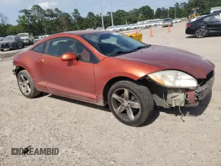 2008 Mitsubishi Eclipse GS z VIN 4A3AK24F78E041679, wystawiony jako Copart lot #57318925 z przebiegiem 205 719 mil mil oraz Szkoda całkowita • Salvage title. Historia ofert i sprzedaży dostępna na DreamBid. Obrazek 4.