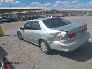 2000 Toyota Camry CE with VIN 4T1BG22K9YU701196, listed as a IAAI auction lot 41912529 with 208,026 mi miles. Bid and sale history available at carsss.com. Image 3.