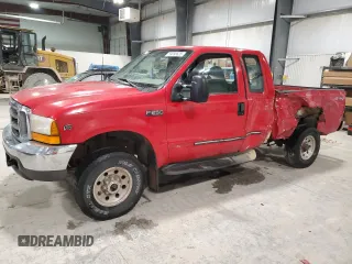 2000 Ford F-250 XL with VIN 1FTNX21S5YEC10427, listed as a Copart auction lot 59093625 with 111,585 mi miles and Salvage title. Bid and sale history available at DreamBid. Image 1.