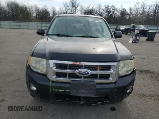 2008 Ford Escape Hybrid with VIN 1FMCU59H98KE68957, listed as a Copart auction lot 55472005 with 303,719 mi miles and Clean title. Bid and sale history available at DreamBid. Image 5.