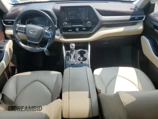 2022 Toyota Highlander XLE with VIN 5TDGZRBH1NS164177, listed as a Copart auction lot 58965595 with 72,284 mi miles and Salvage title. Bid and sale history available at DreamBid. Image 8.