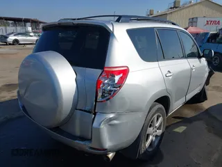 2007 Toyota RAV4 Limited with VIN JTMBK31V475020697, listed as a IAAI auction lot 41403464 with 221,299 mi miles. Bid and sale history available at carsss.com. Image 4.